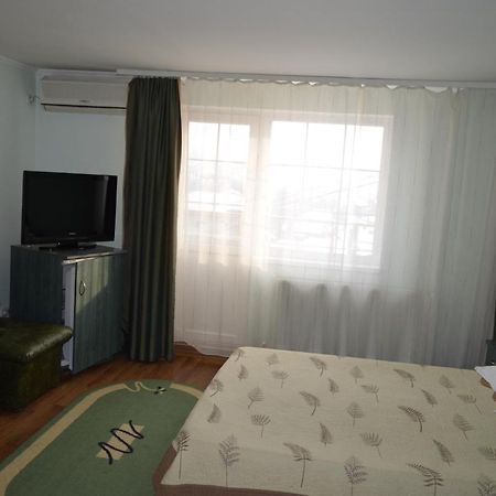 Casa Alba Hotell Râmnicu Vâlcea Exteriör bild