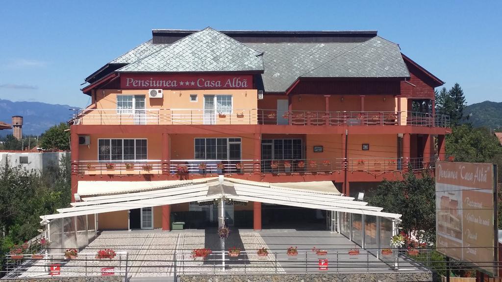 Casa Alba Hotell Râmnicu Vâlcea Exteriör bild